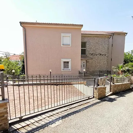 In 5738 Διαμέρισμα